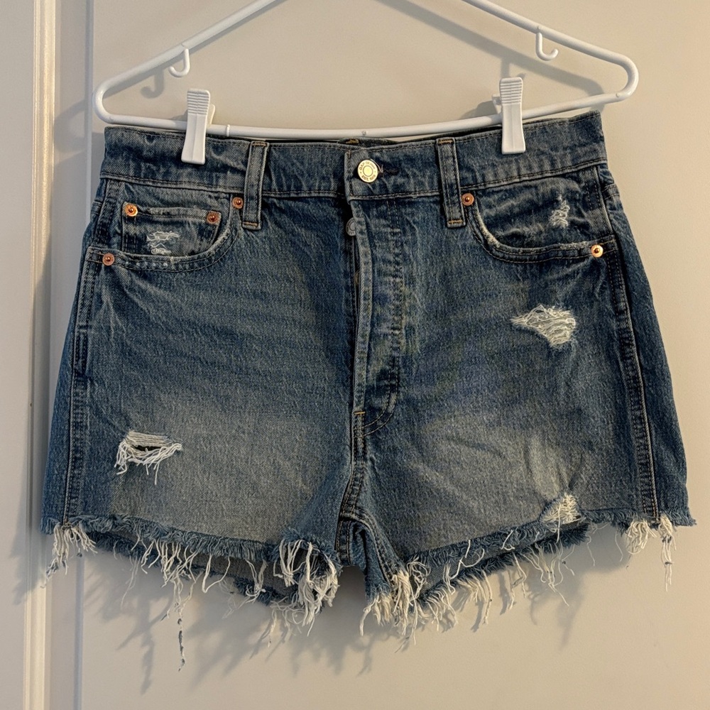 Gap Distressed Denim Women Shorts, Sz 29
New, with tags